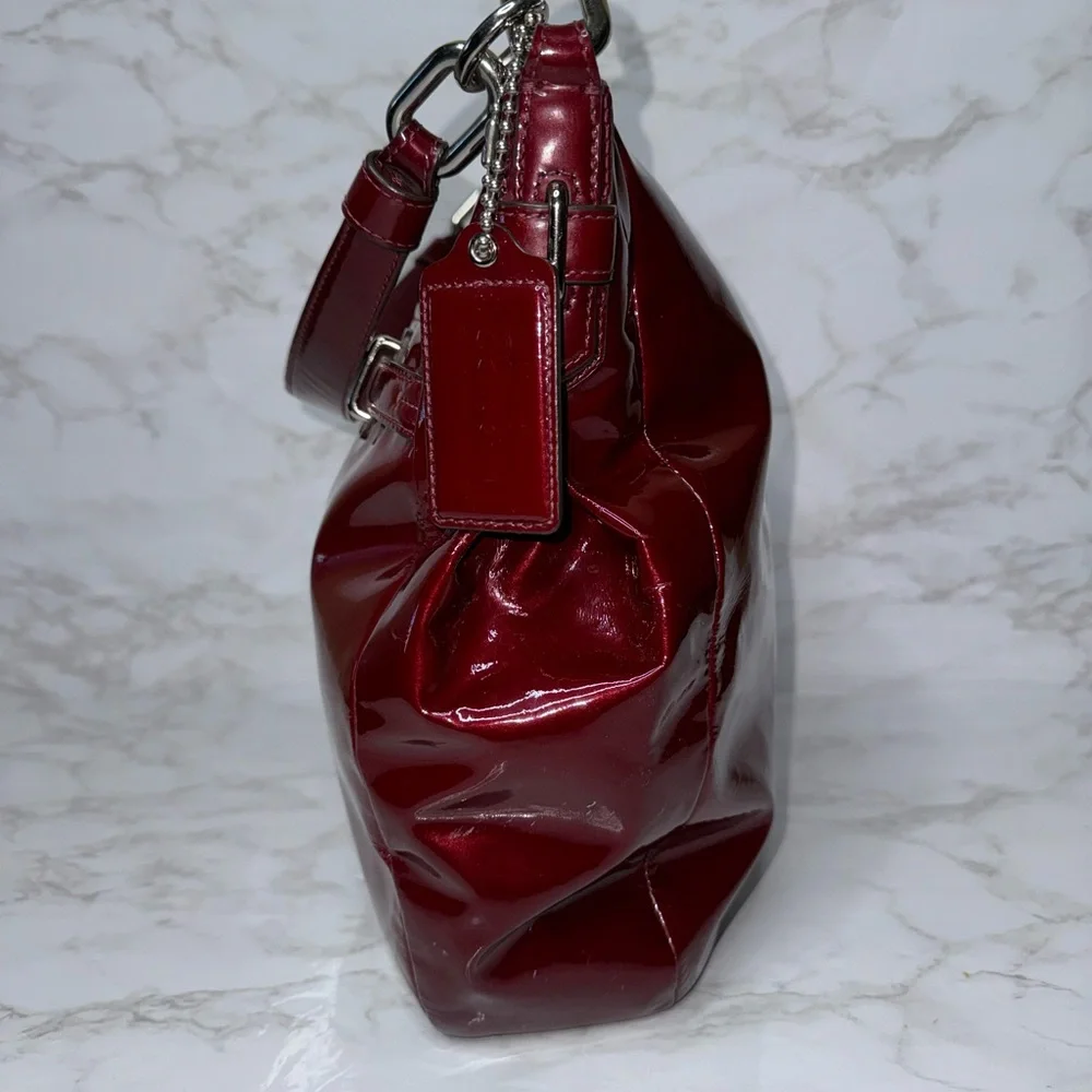 COACH CHELSEA Wine Red Patent Leather Ashley Hobo Shoulder Bag Purse #17861 EUC - Picture 11 of 17